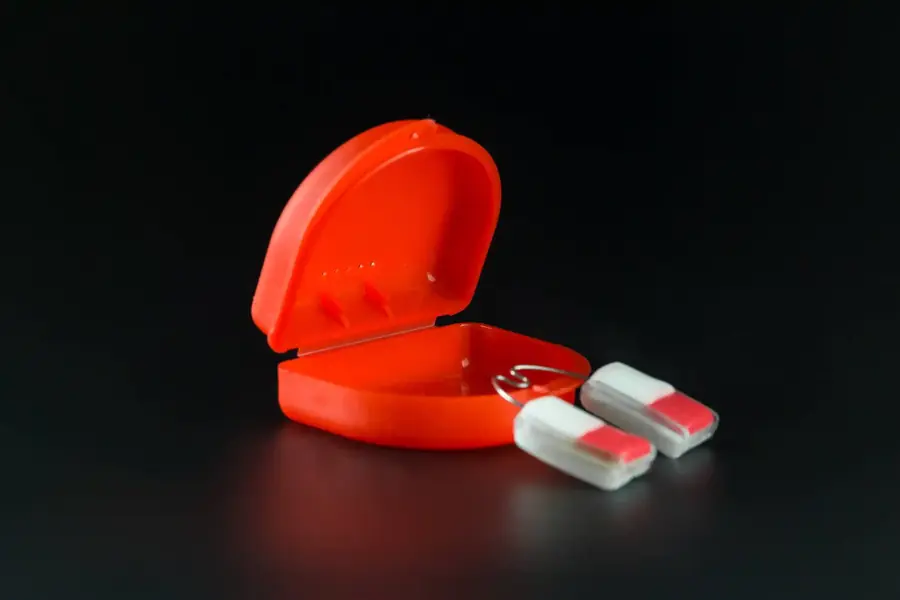 A BALANCER TO STABILIZE THE BITE AND THE SYMPTOMS OF TMJ